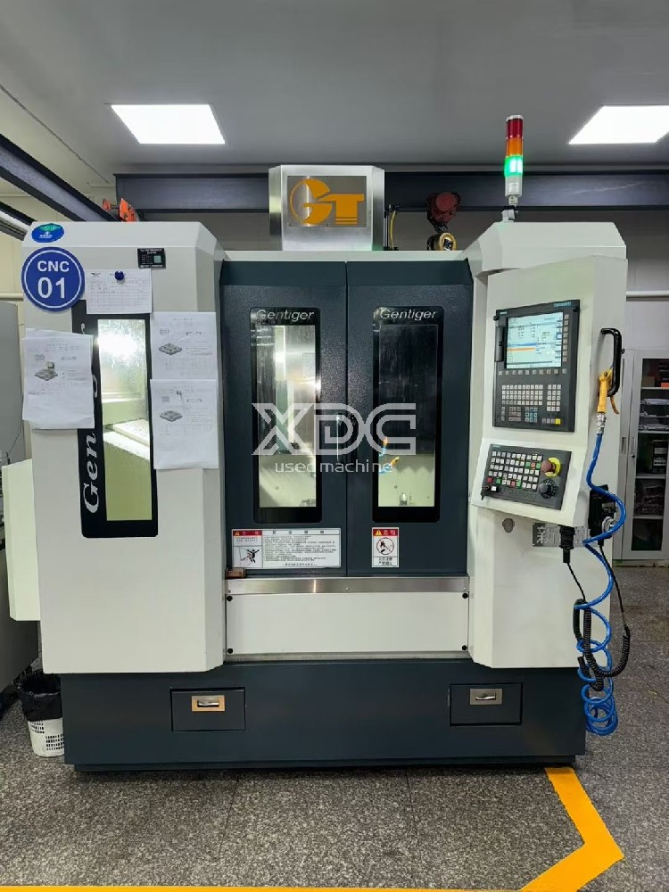 Used GentigerGT-V72 Vertical Machining Center
