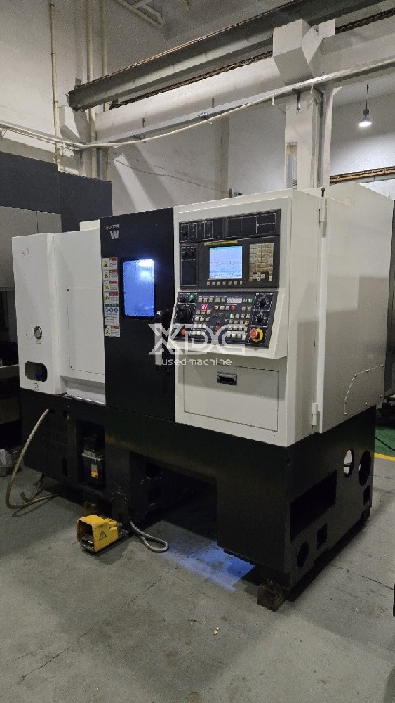 Used Hyundai Wia E200A CNC lathe
