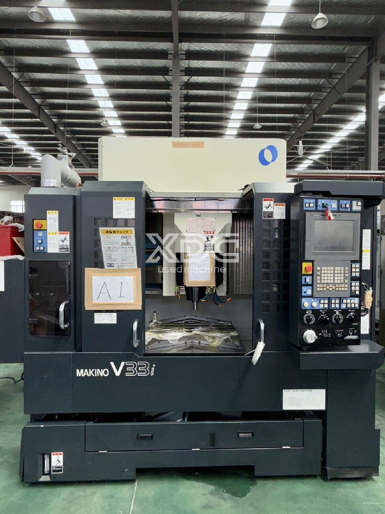 Used Makino V33i Machining Center