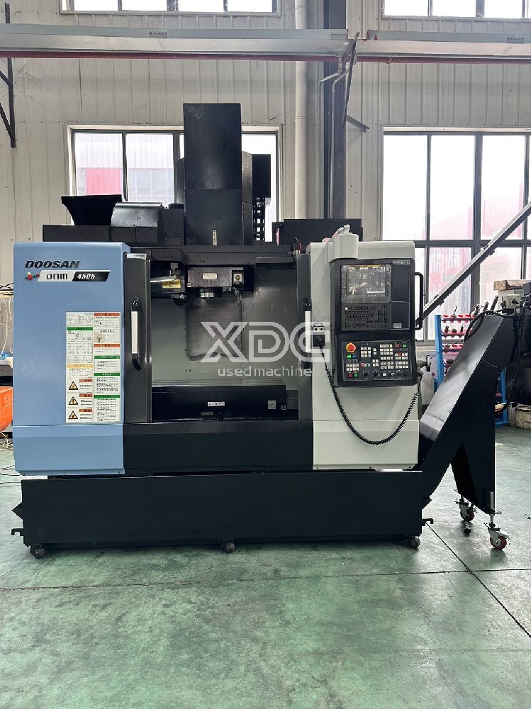 Used Doosan DNM4505 Machining Center