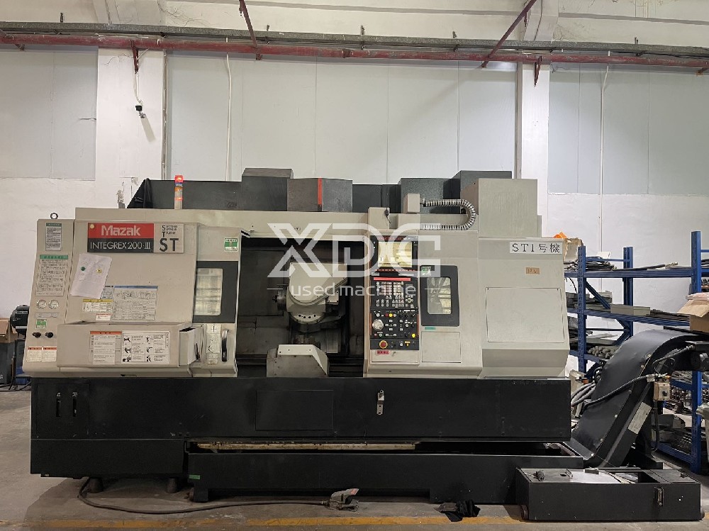 Used MAZAK 200IIIST machining center