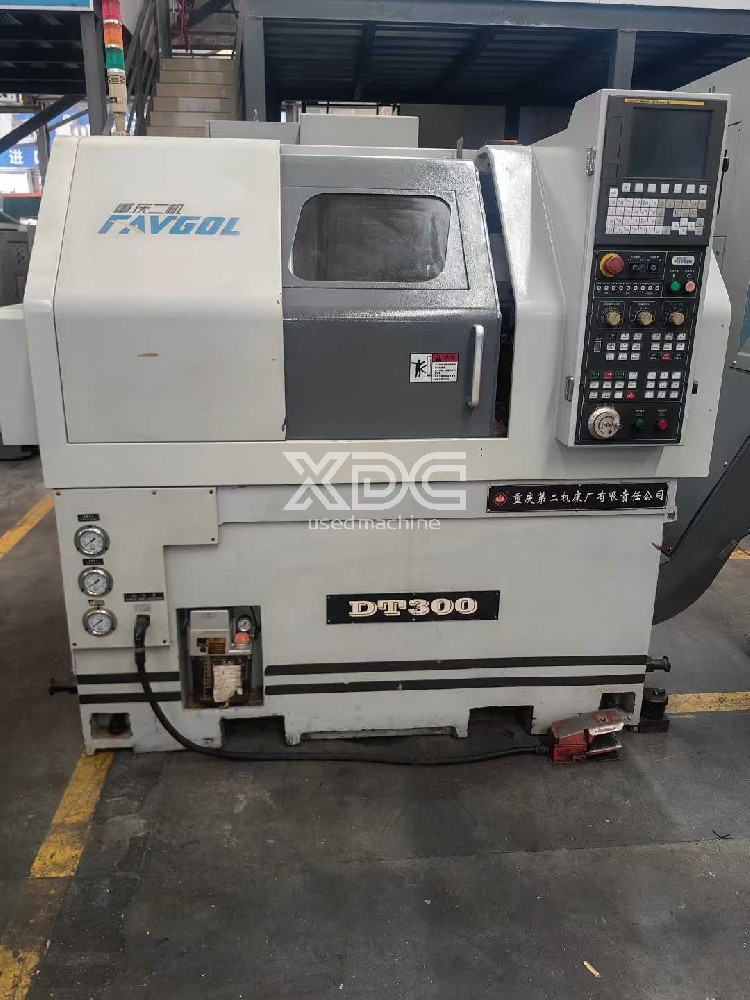 Used Chongqing Erji DT300 CNC turret lathe